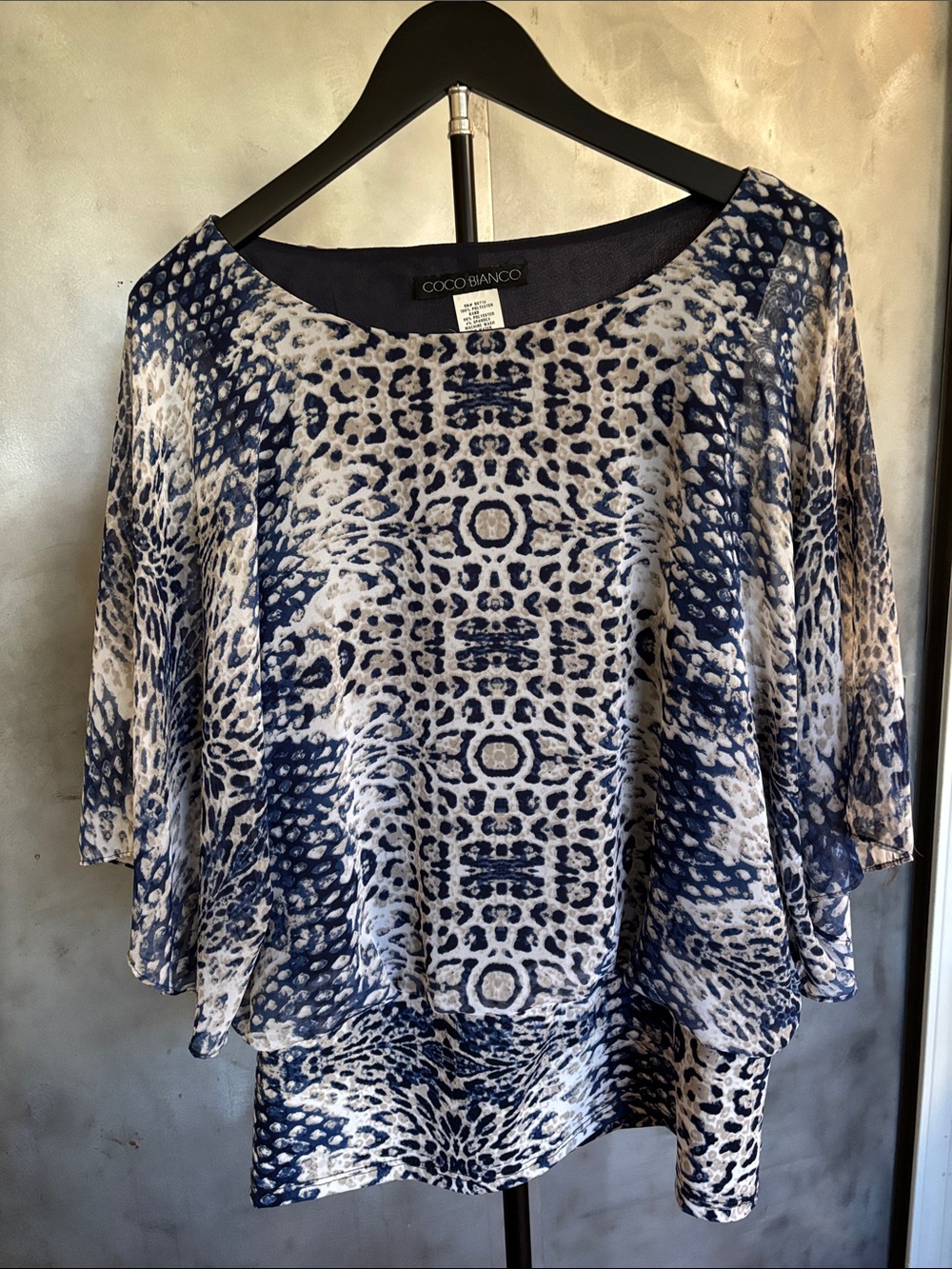 COCO BIANCO Blue Ivory Animal Print Overlay Blouse Flutter Sleeve Size Large